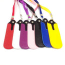 Colgante con bolso de piel